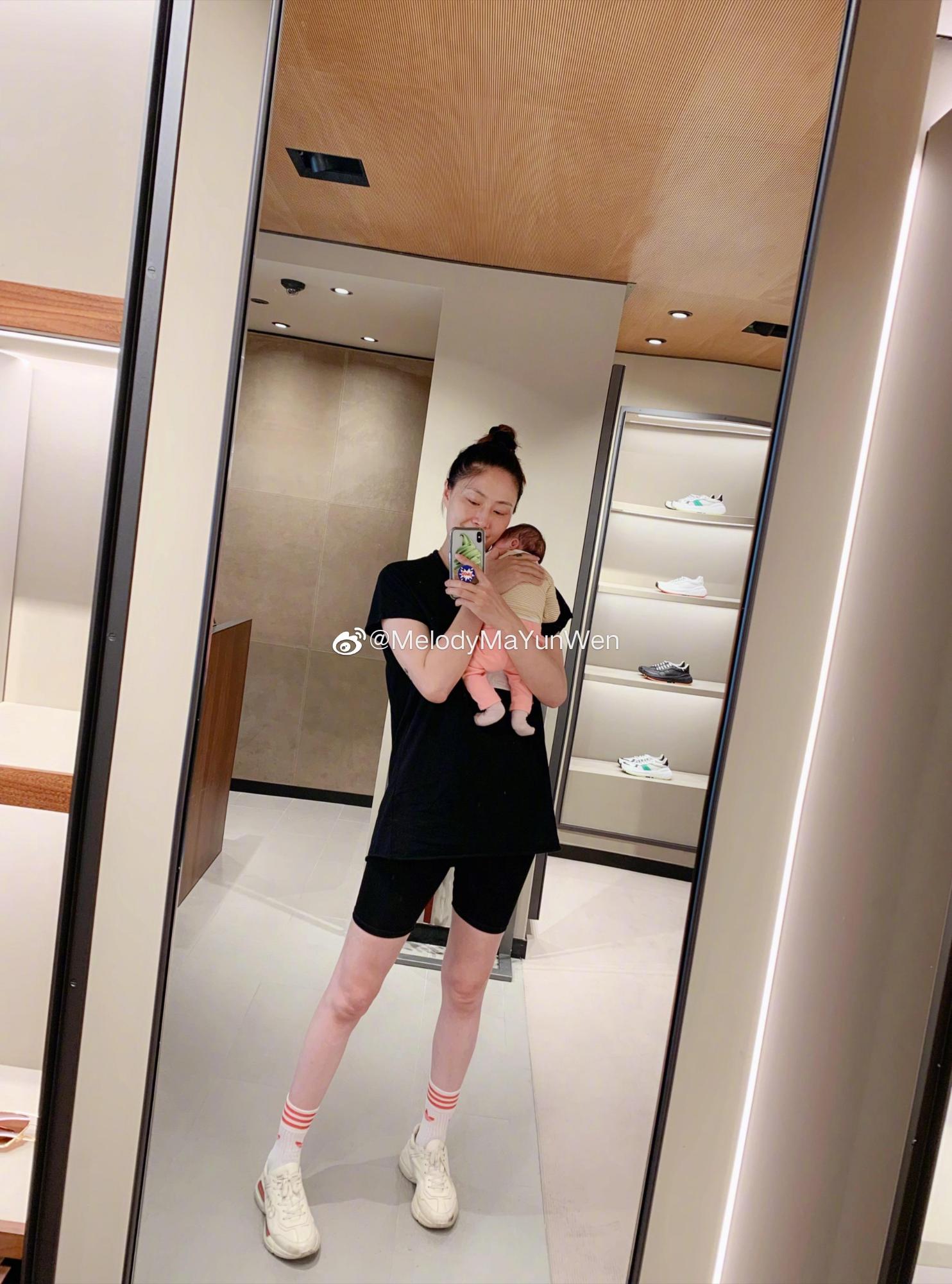 中国女排名将嫁大自己八岁富豪,女排运动员嫁给教练