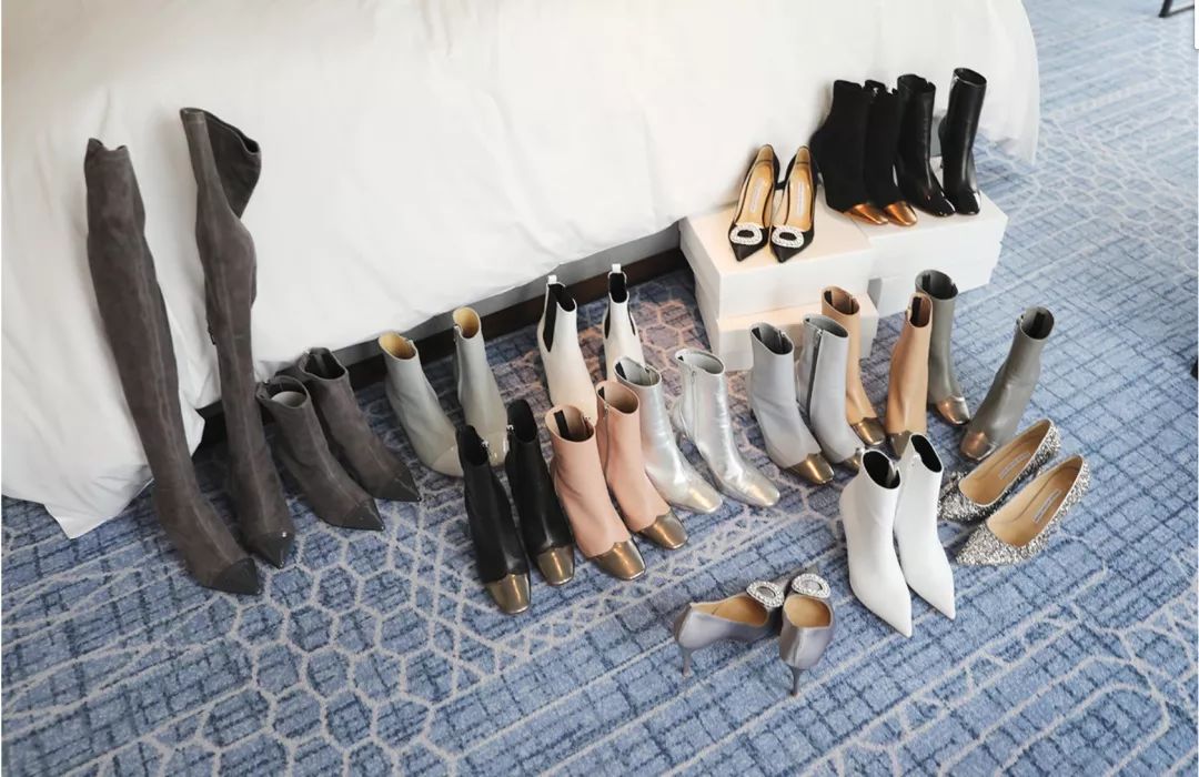 闊╁墽濂宠绌挎惌鍝佺墝,闊╁墽濂充富绌挎惌鍝佺墝