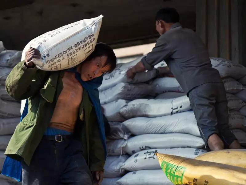 香港最美搬运工是炒作吗,曾经爆火的香港最美搬运工