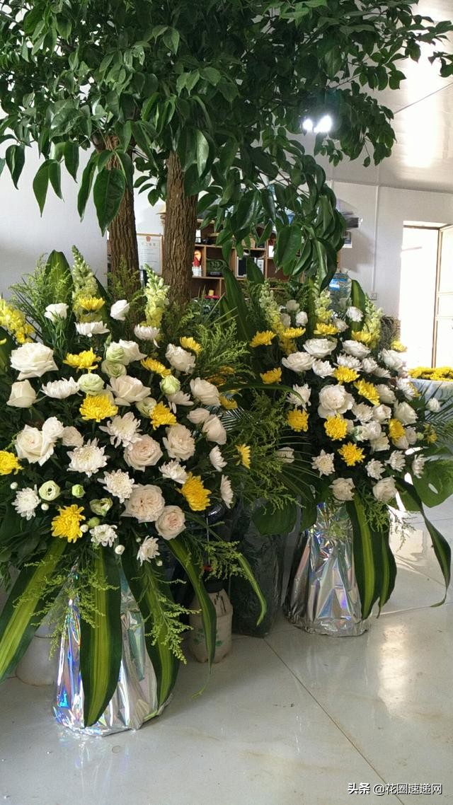 白事花圈花篮图片大全,白事花篮一般送一对还是一个花圈