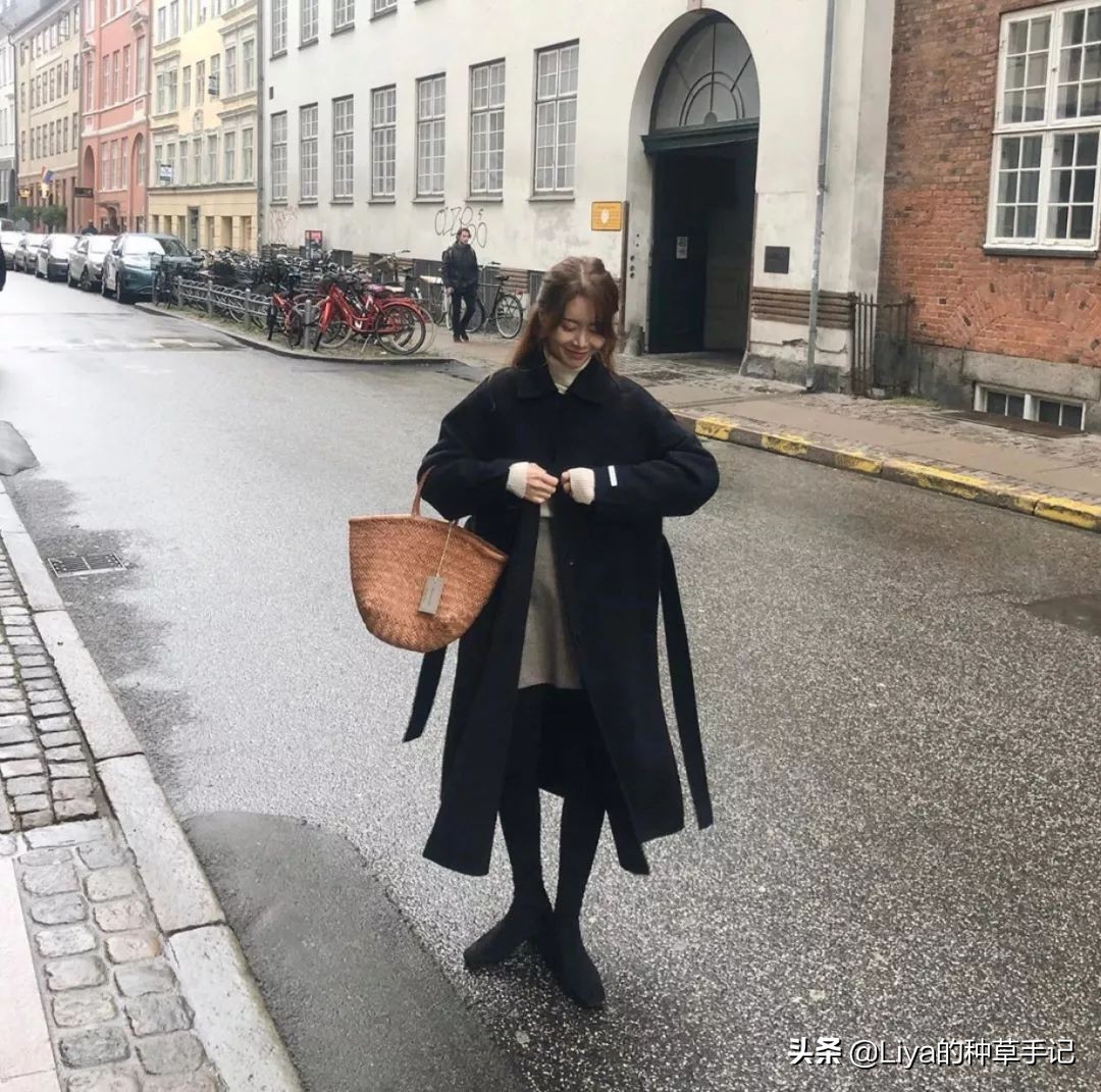 “打*裤底**”怎么穿才不土？记住这4点