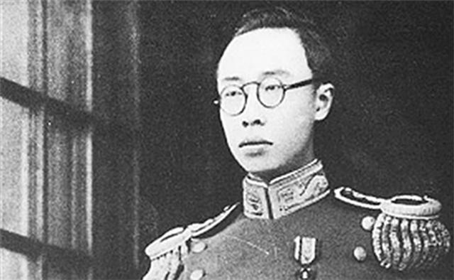 末代皇帝溥仪的自行车,溥仪自行车视频