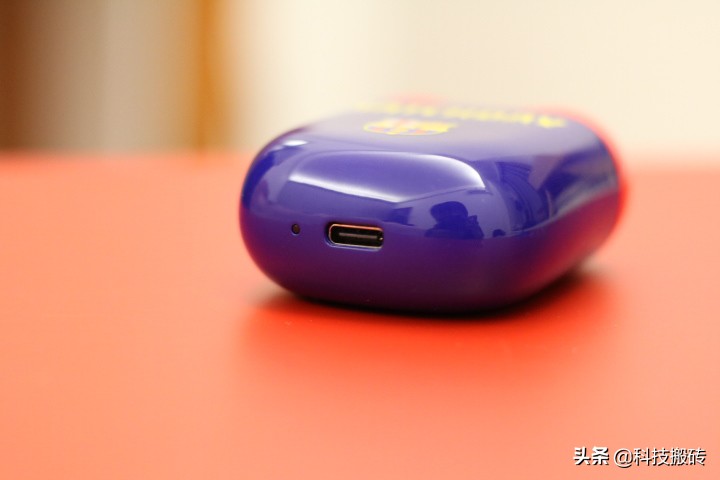 巴萨联名款剃须刀,日本刀头+德国材质打造,价值超过它的价格