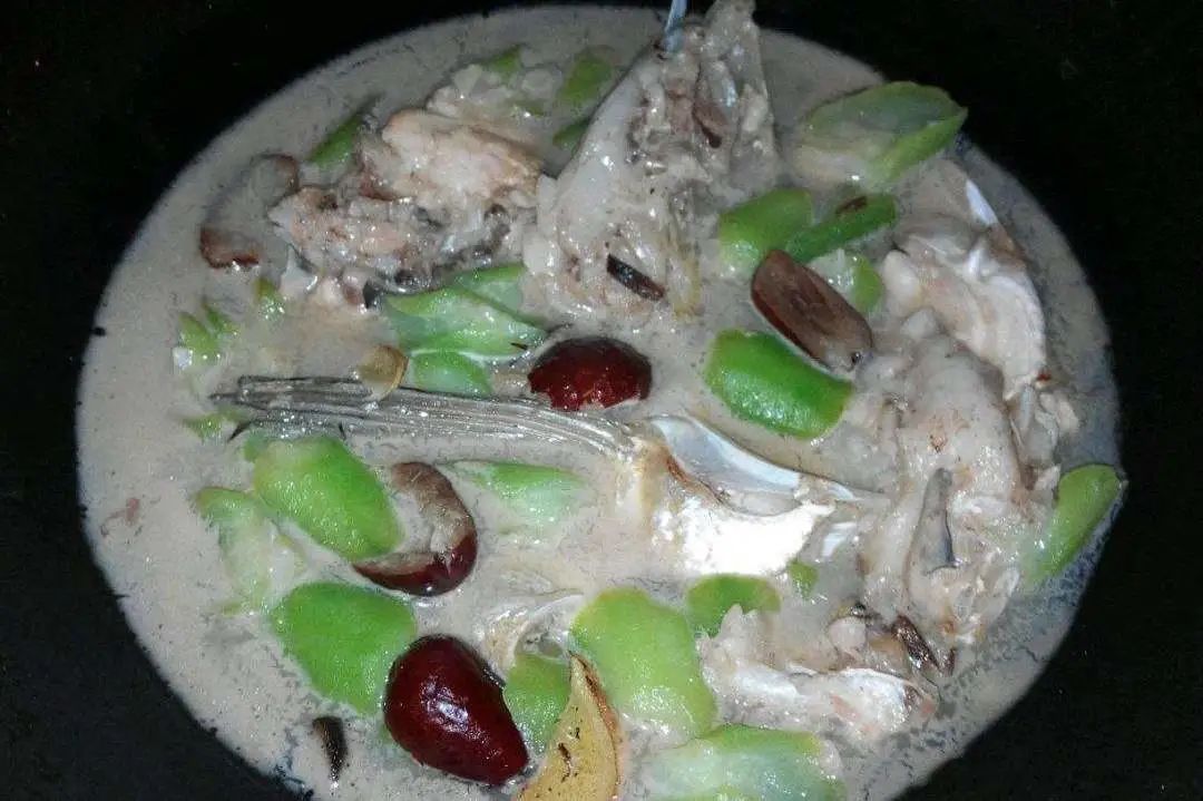 此“冲菜”，究竟是广东人最爱吃的咸菜，还是四川人的家常下饭菜？