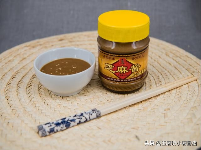 芝麻酱吃到嘴里发苦还能不能吃了,芝麻酱容易发酸怎么办