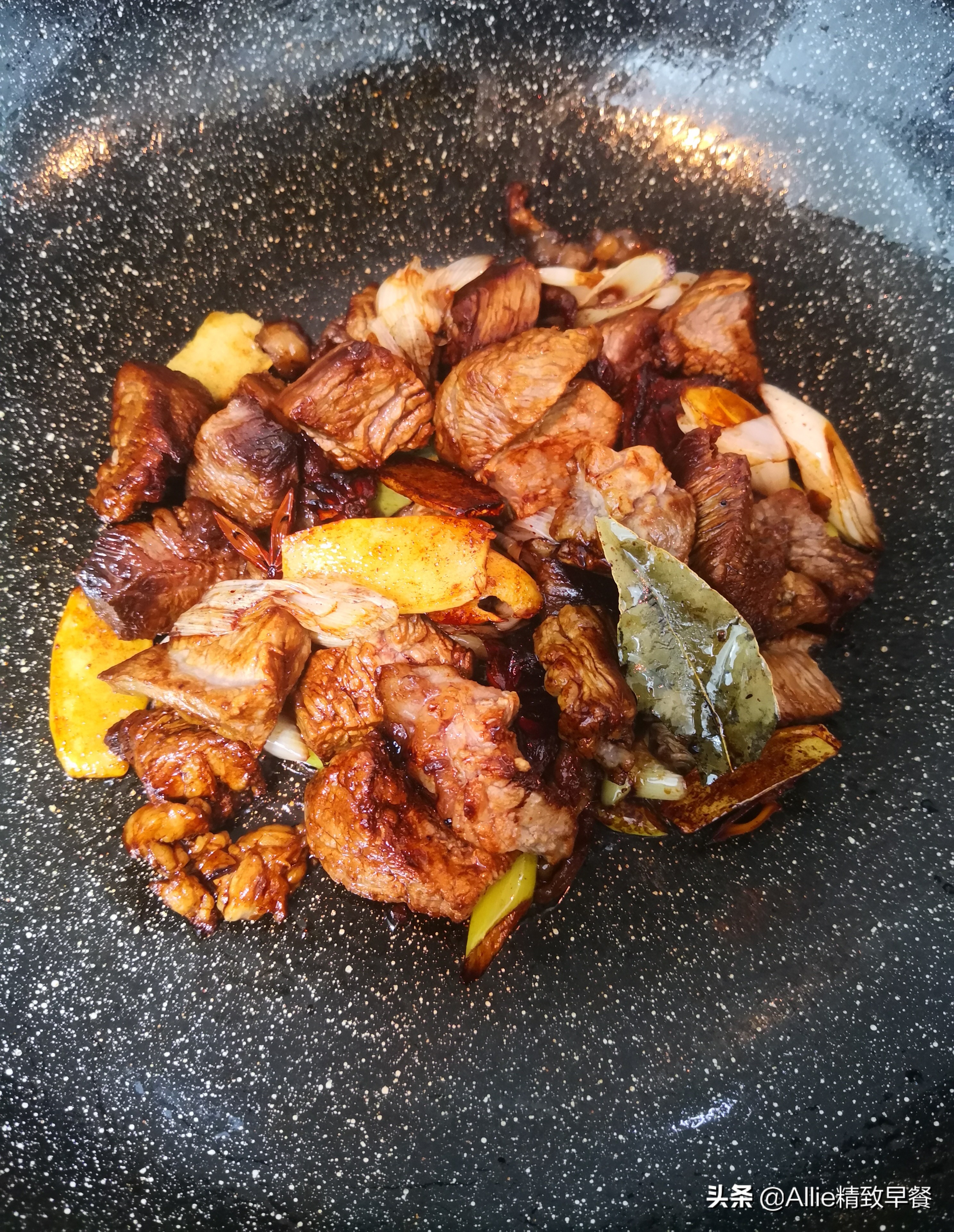 正宗牛肉拉面的做法全过程,牛肉拉面的面怎么制作