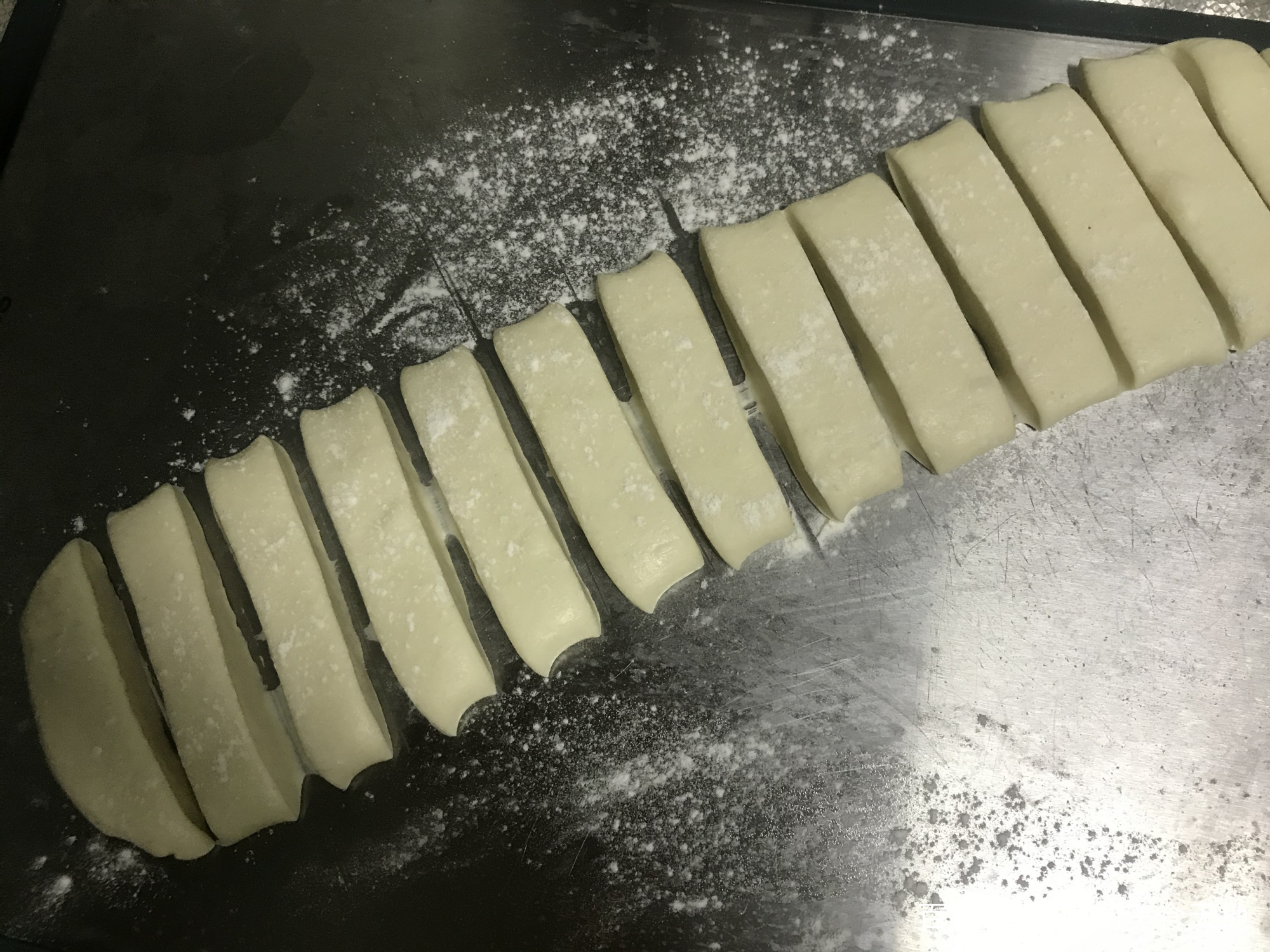 花1000学的炸油条做法,酥油条配方