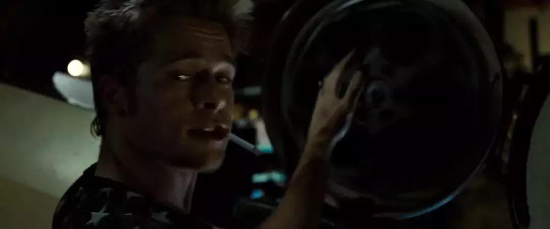 又嗨又深刻，这部豆瓣9.0的神作搁现在就是一部*片禁**