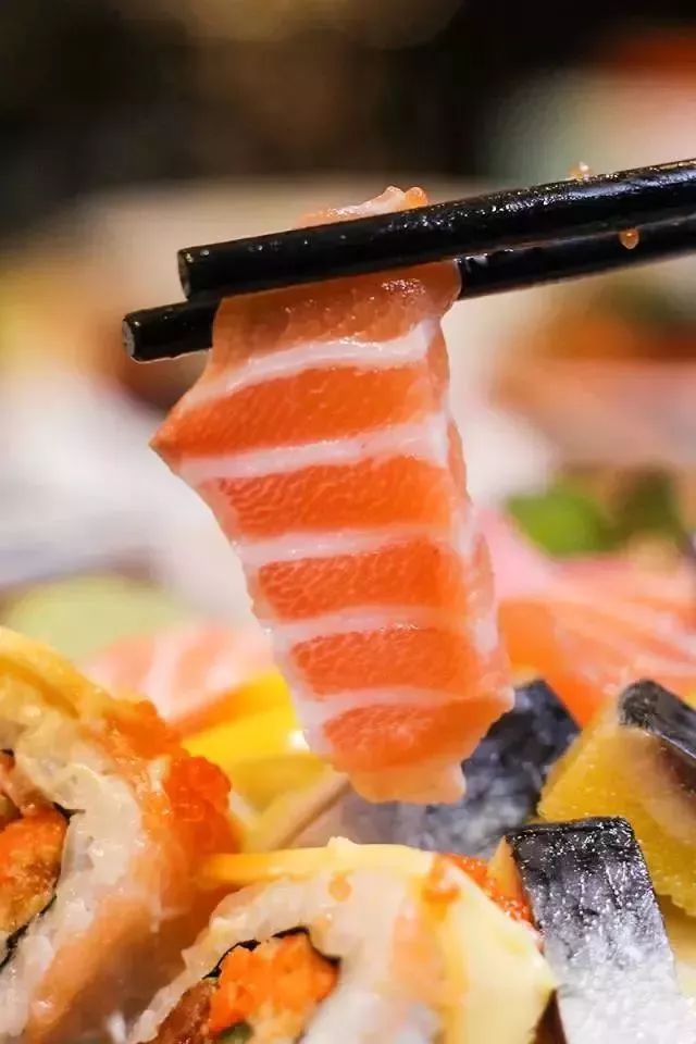 成都海鲜自助餐499元一个,成都生蚝吃到饱自助餐