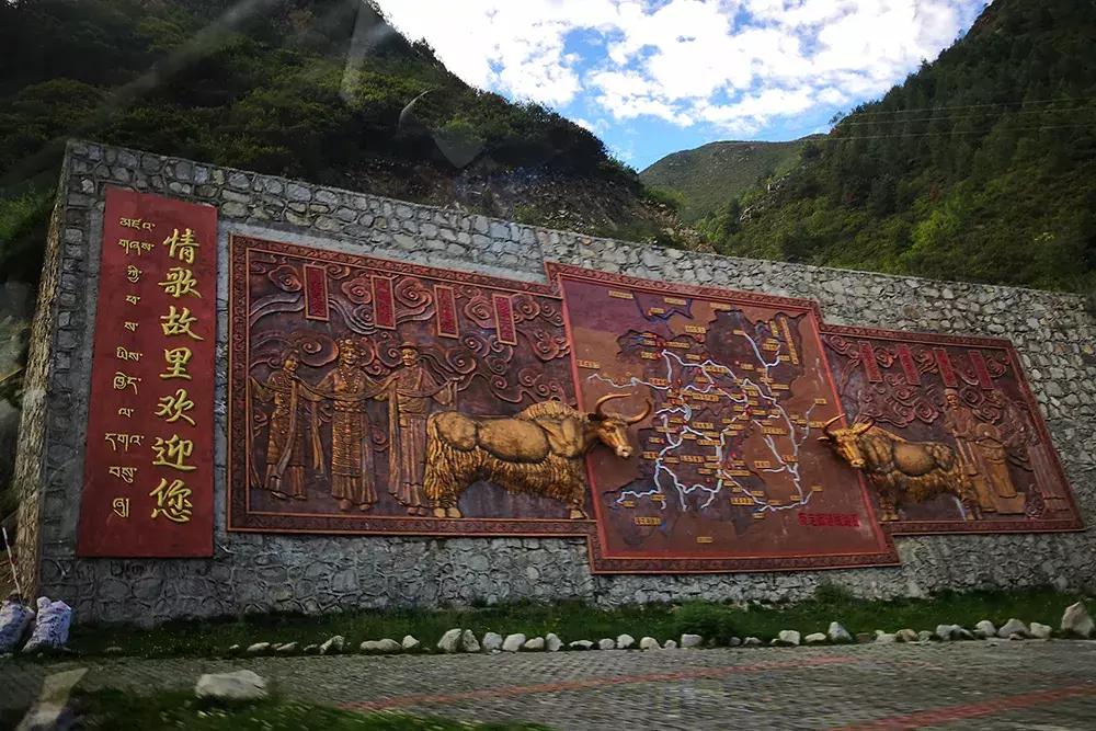 2.5l排量车还值得买吗,2.0t8at的都有哪些硬派越野