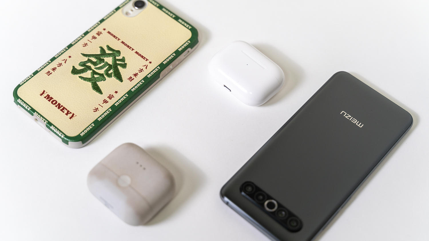 1000入手二手airpodspro2,1599元买airpodspro