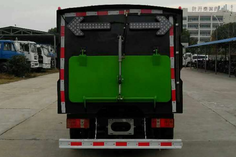 8吨扫路车报价大全,凯马小型垃圾车报价