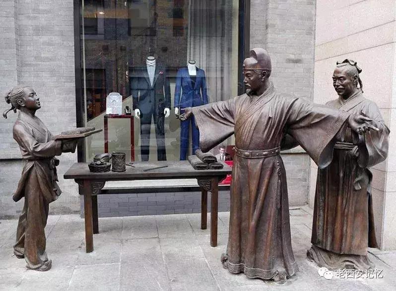 朱文杰高街,朱文杰衣服