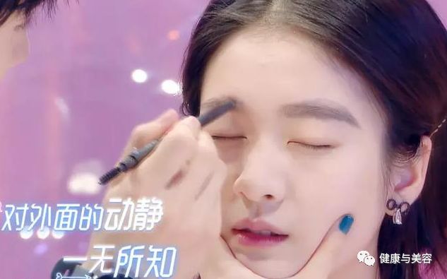 张雪迎好看妆容,张雪迎的衣服怎么画