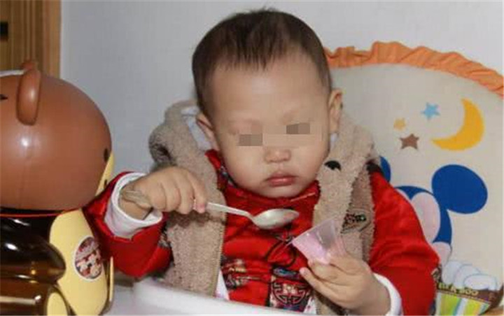 宝宝误食了5020液体胶水怎么处理,宝宝误食502胶水牙齿被粘住