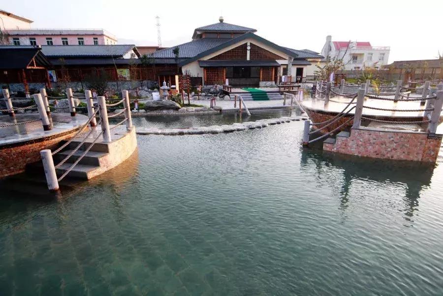 华山周边旅游攻略夏天,华山旁边有温泉