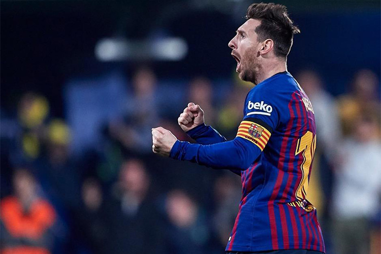 世界足球先生梅西演讲,世界足球先生梅西罗纳尔多