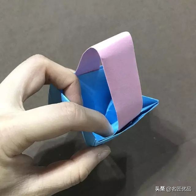 diy手工编织小花篮教程,纸杯和毛线编织的花篮详细教程