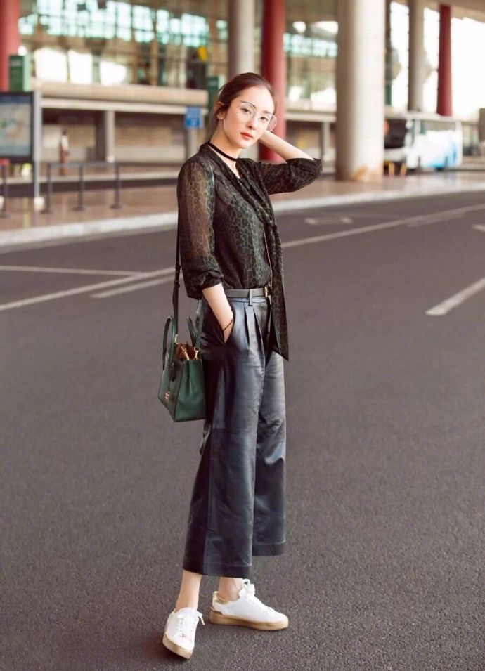 早春时尚要精致！看杨幂“教科书穿搭”，照着穿美丽时尚不离身