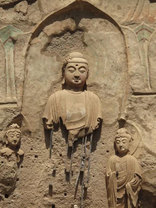 武山水帘洞石窟景区,武山水帘洞里的千佛洞