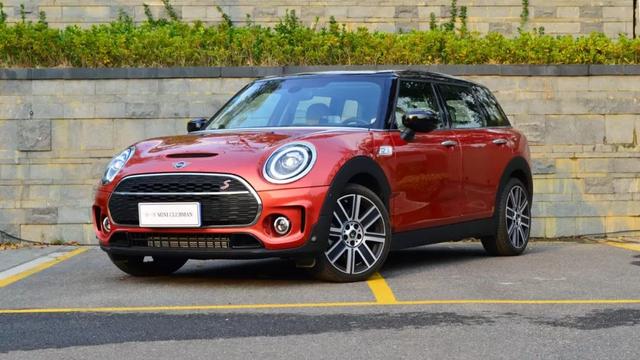 灵巧好开的车,中年女性宝马mini