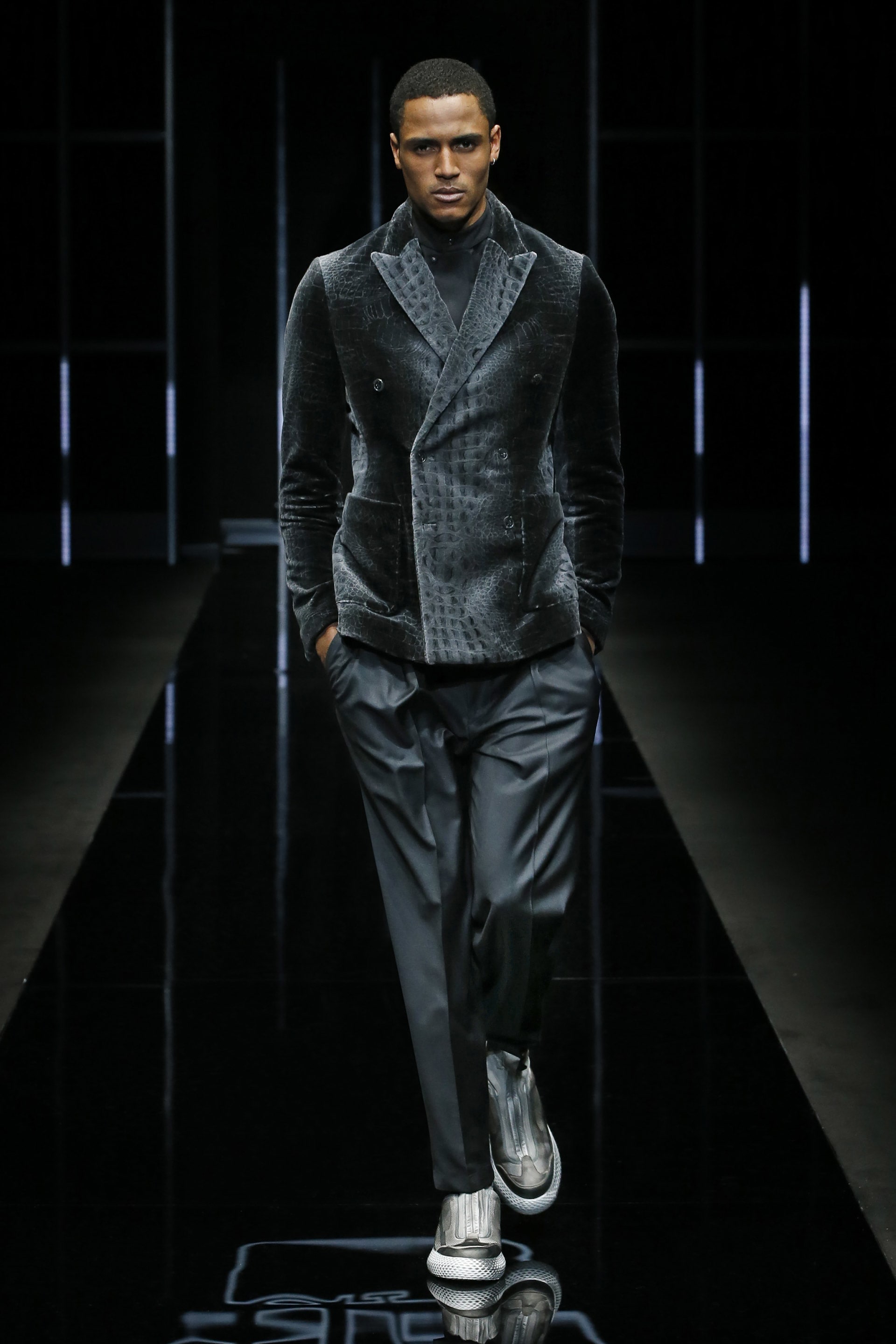 armani秀场男装秋冬2023,giorgioarmani男装胡歌