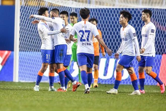 尹波丨霄鹏满眼都是羡慕！谁能抵挡住泰山的“逆生长”？