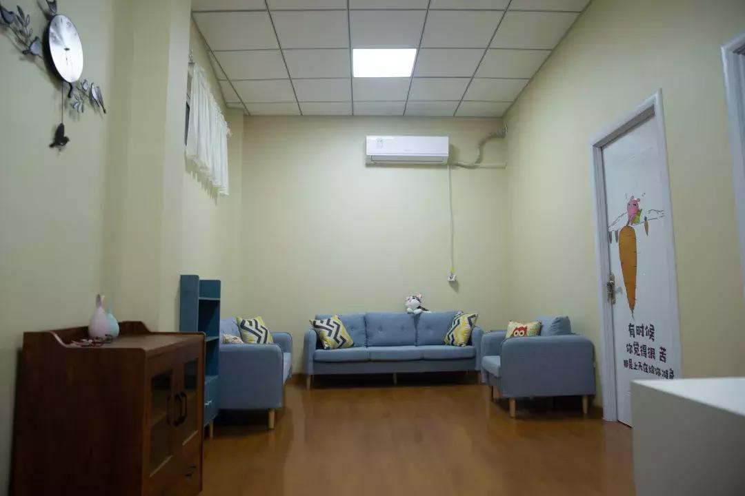 南阳第2完全学校,南阳第三个完全学校