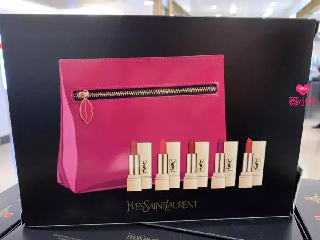 给女生买口红和包包意味着什么 (包包里必须要有的口红)