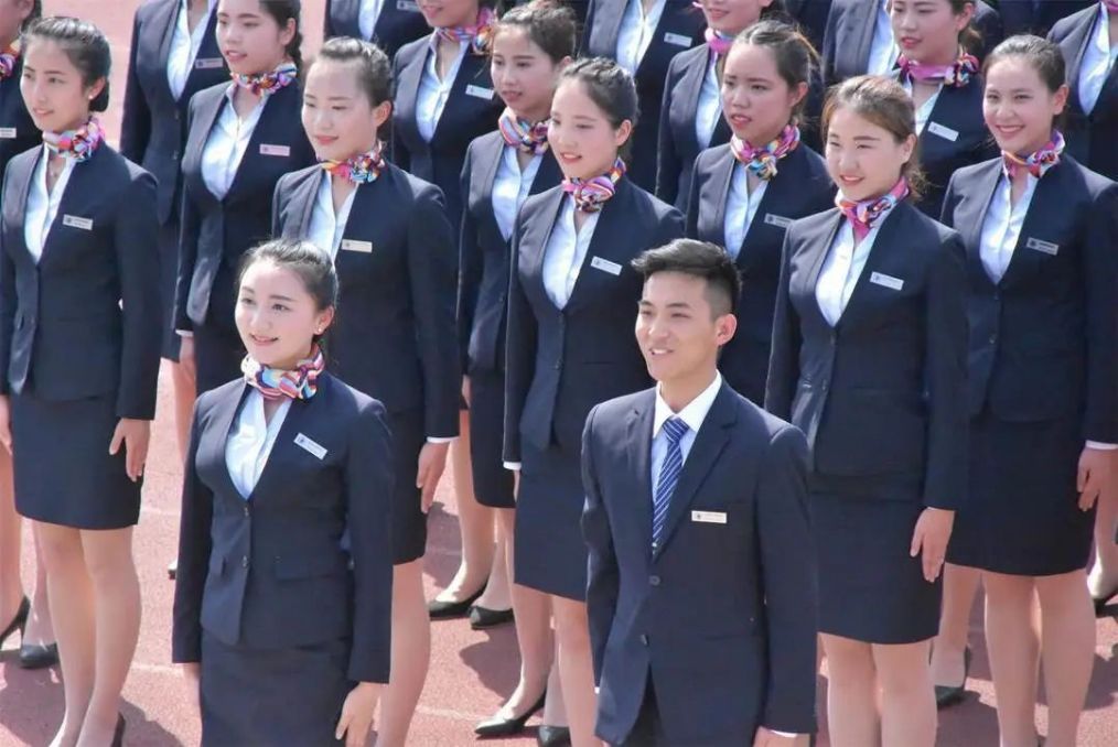 成都信息工程大学银杏酒店管理学院：成就学生，服务社会