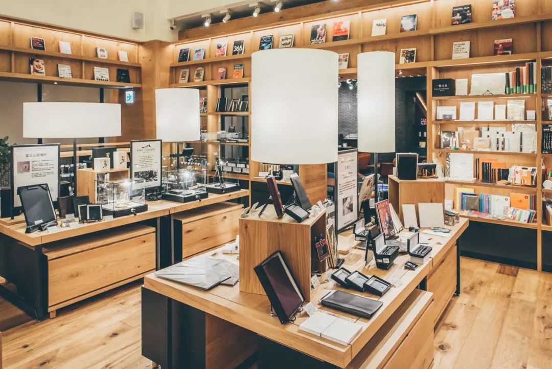 朱正廷去东京旅游,朱正廷东京旅游攻略