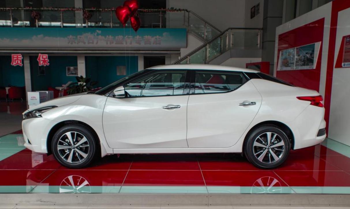 日产蓝鸟炫酷版,日产蓝鸟2021款珠光白1.6lcvt炫酷版