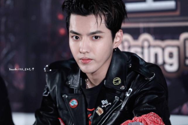 揭秘吴亦凡：从前被周星驰、徐克、冯小刚、管虎力捧的真相