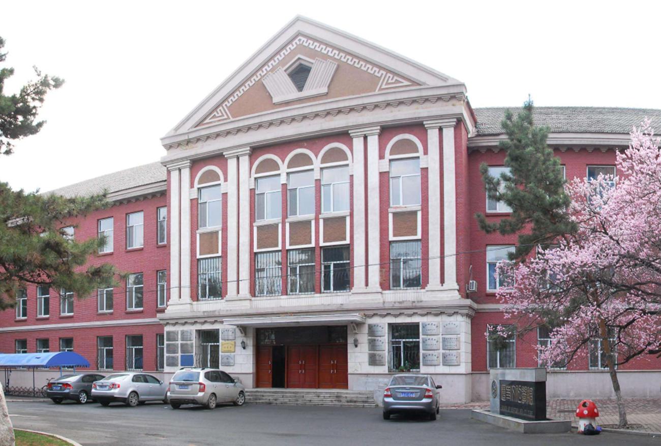 国内师范大学“三个梯队”，考上第一梯队的学生，毕业就是铁饭碗