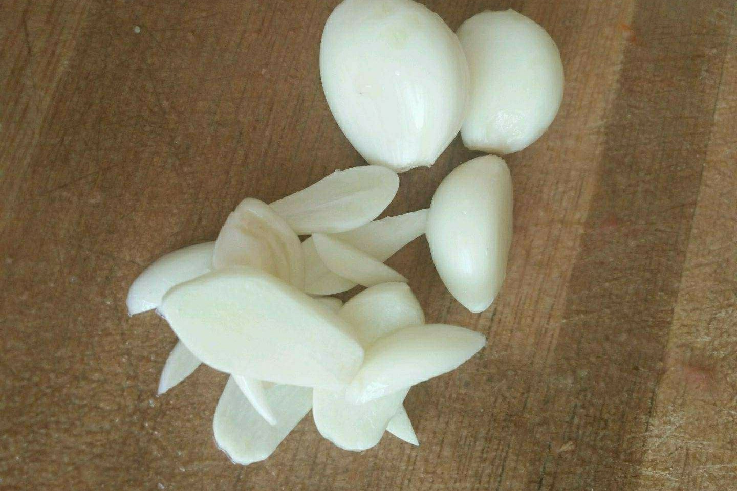 干墨鱼家用炒菜,干墨鱼不用碱泡发的正确方法