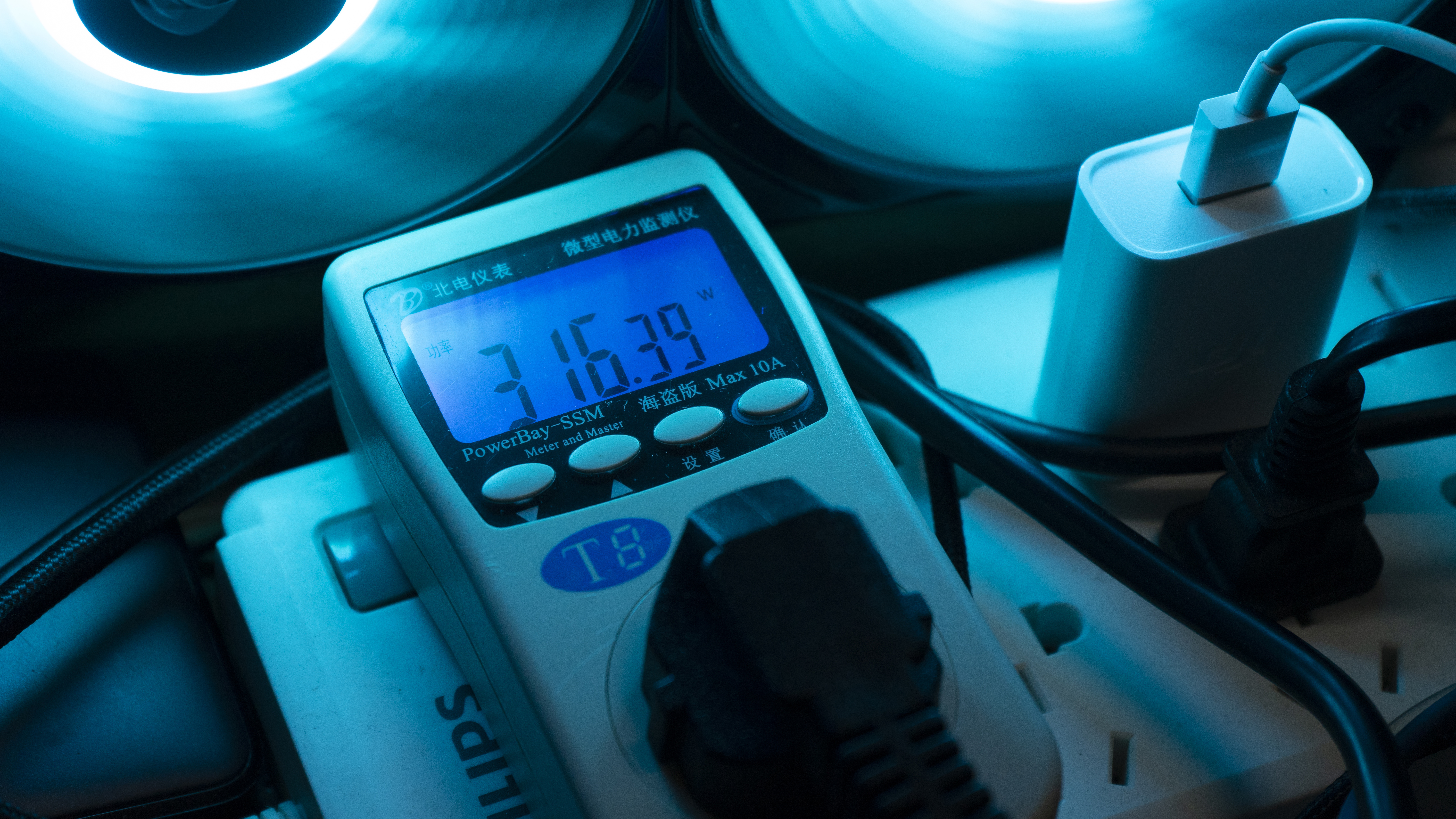 迪兰rx5908g显卡测评,rx590迪兰恶魔和蓝宝石超白金