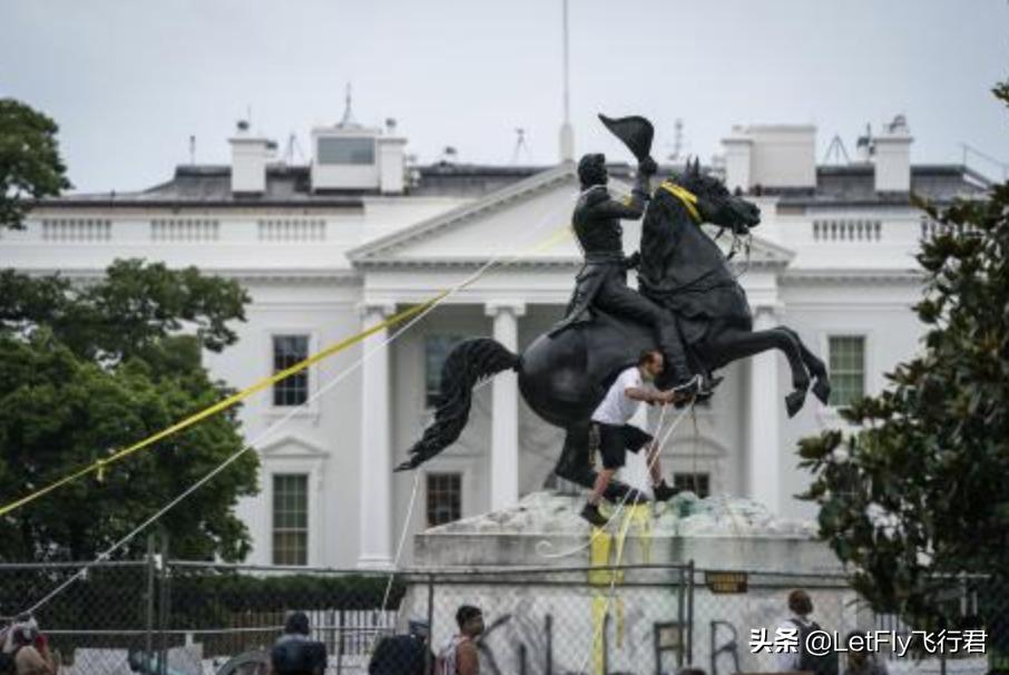 曾数次歧视中国乘客敏感时刻美国航空与黑人引发种族歧视争端