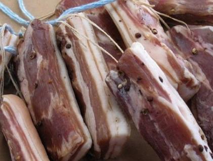 腌腊肉盐的用量怎样才合适,如何腌腊肉肉和盐的比例