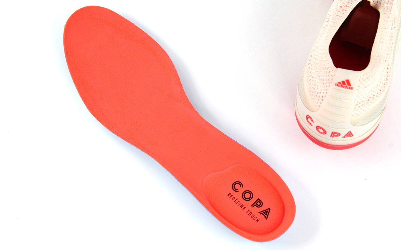 袋鼠皮也能玩无鞋带！阿迪达斯COPA19+FG静态赏析