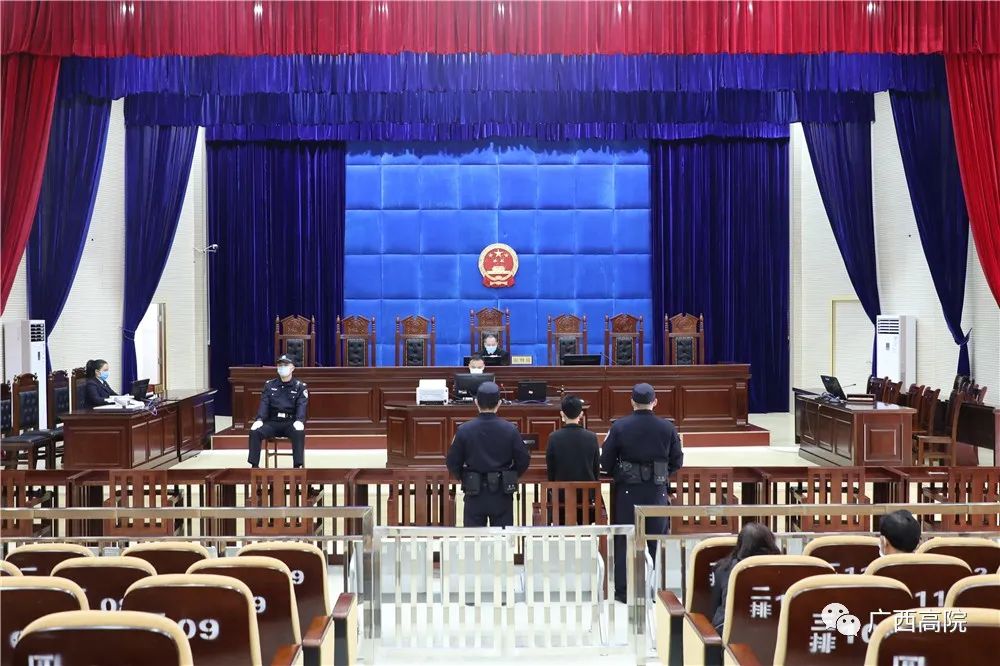 广西男子卖口罩诈骗3800块钱,一个男子涉嫌诈骗口罩