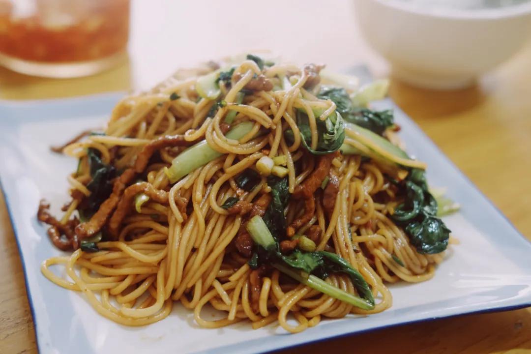 每顿人均20块，坐高铁来这座浙西小县城吃个过瘾