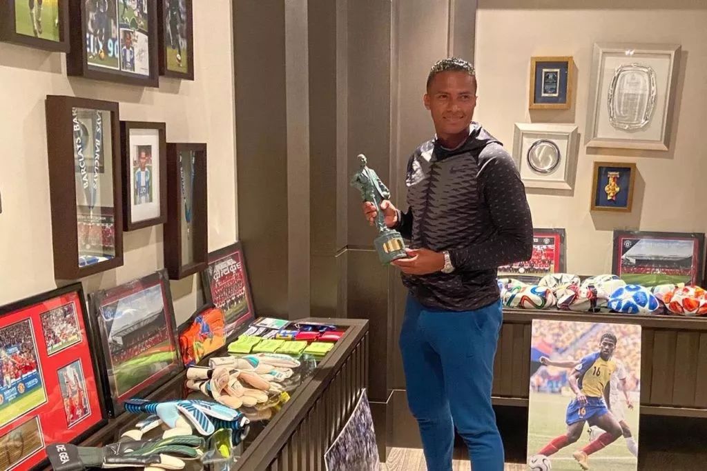 瀹変笢灏煎ゥ鐡︿鸡瑗夸簹闆嗛敠,瀹変笢灏煎ゥ鐡︿鸡瑗夸簹浼犱腑