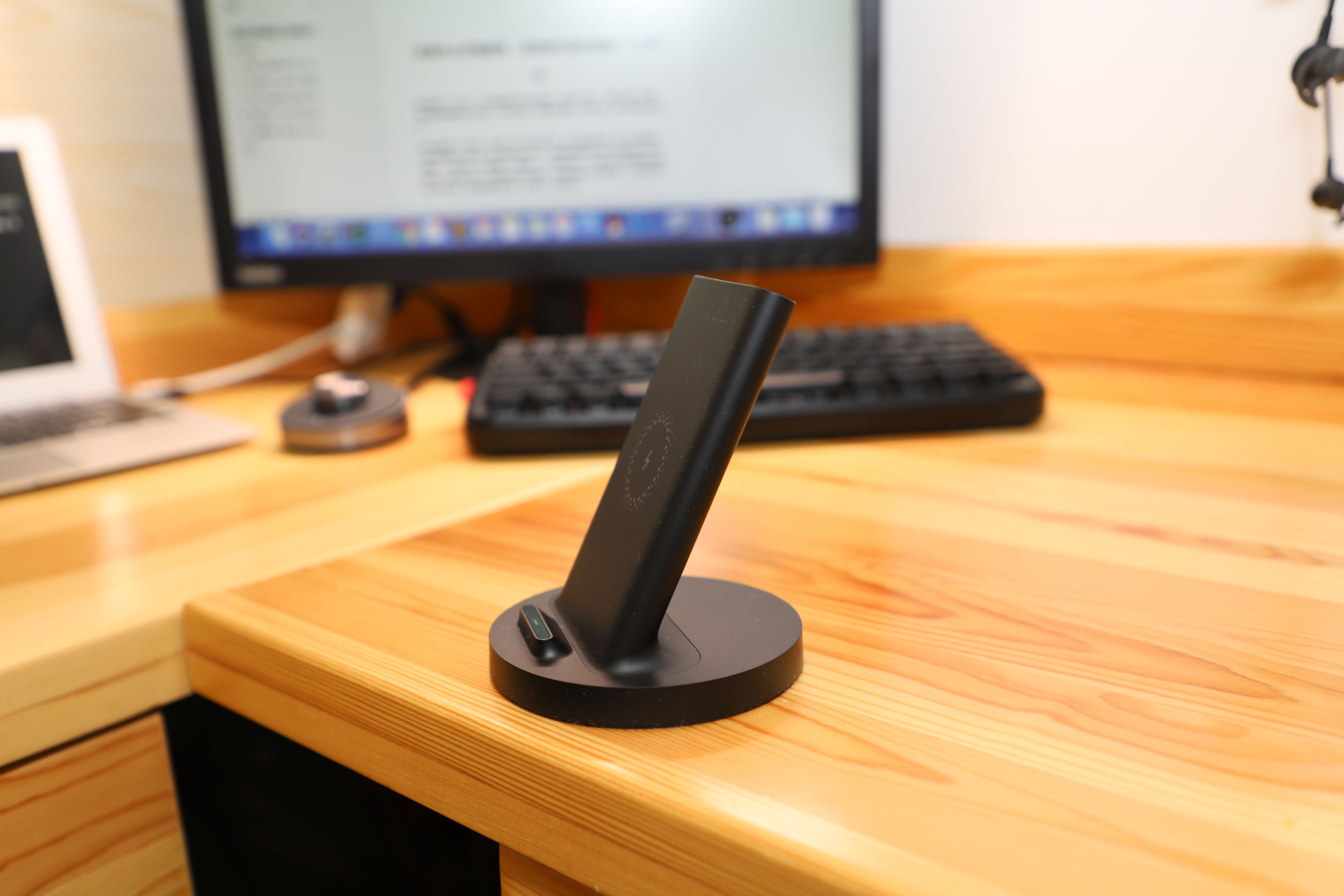 最简单的宅家工作台,在家办公小物件