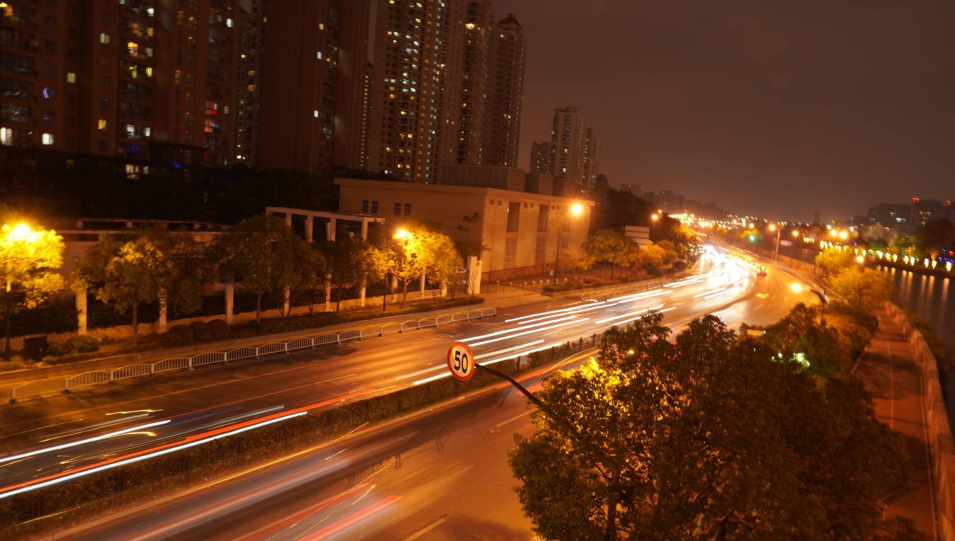 索尼微单6000与6100区别,索尼6100拍抖音评测