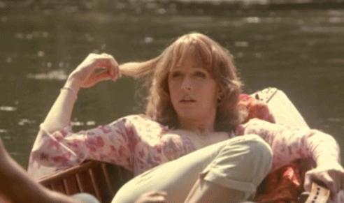 7年前惊艳世界的精灵王,如今在开拖拉机,“大王您养鸡都美”