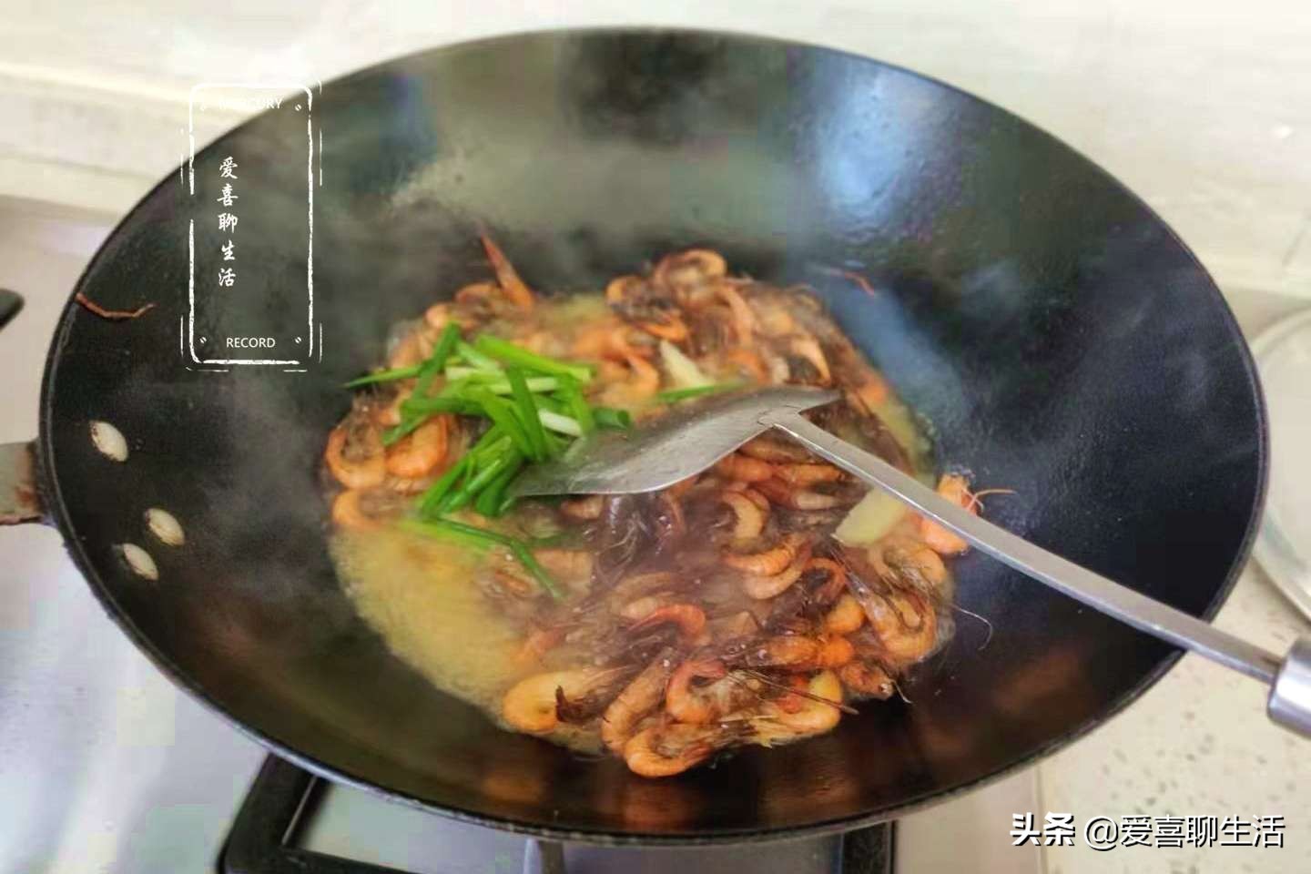 香葱和什么炒好吃,葱炒河虾的正确方法视频