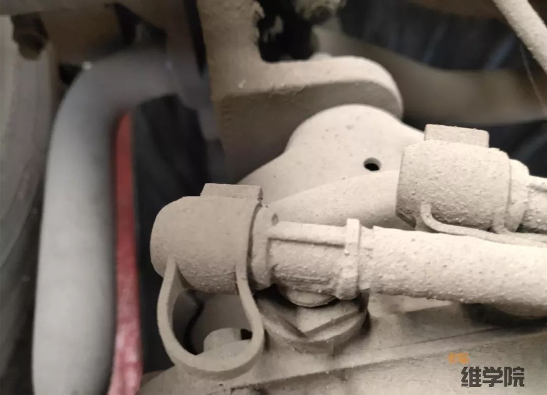 为什么卡车刹车容易失灵,卡车刹车气路维修视频