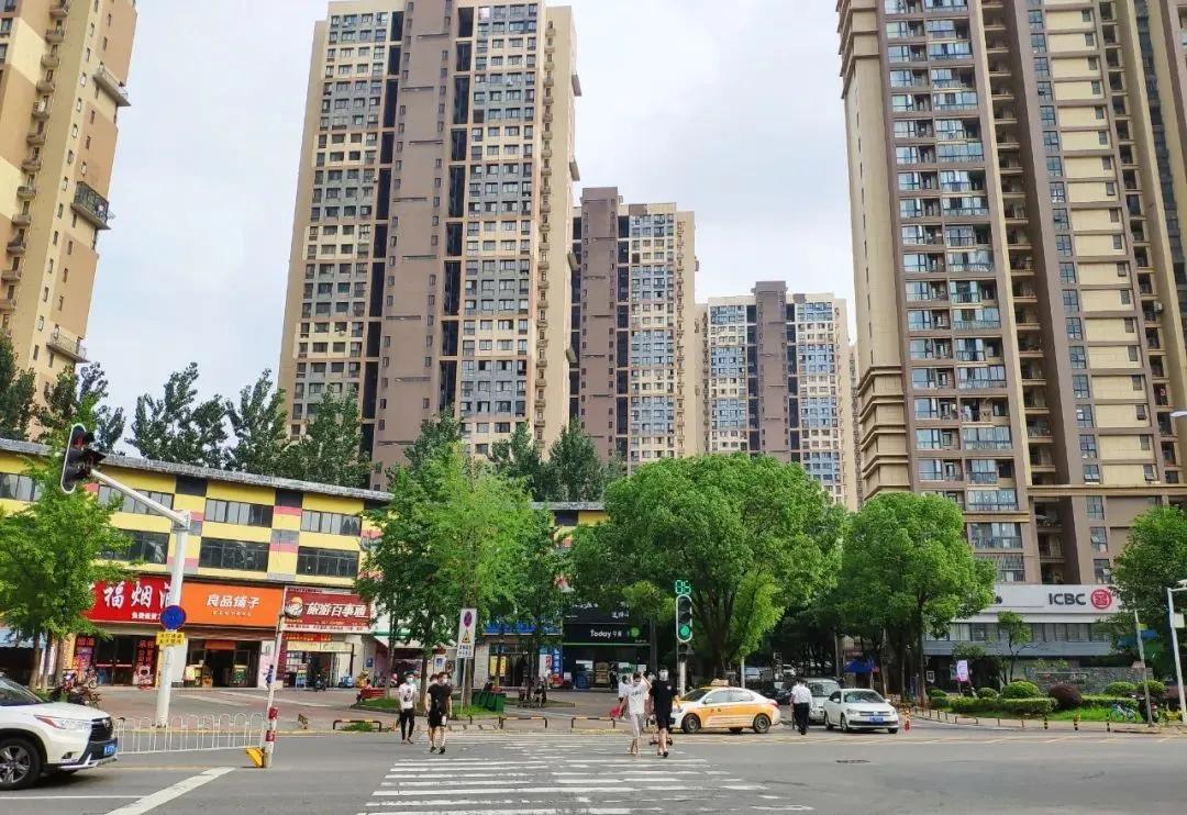 太意外！单价1万住光谷核心？一二手倒挂严重