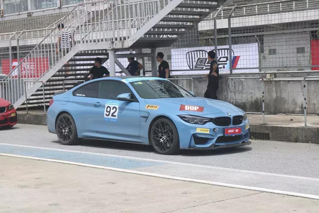 香槟乐购X粤马会|超燃！超劲爆！你就是下一个秋名山车神