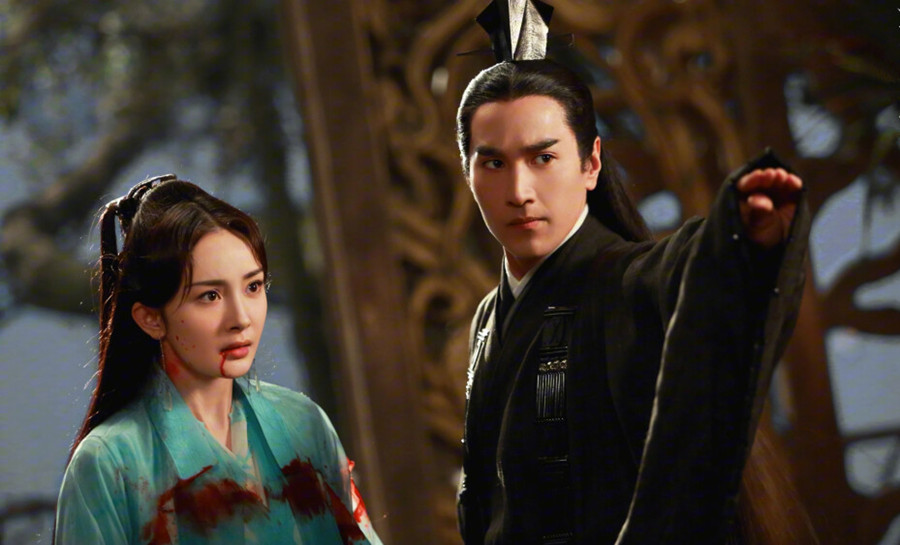 三生三世白浅喜欢红色,白浅在墨渊面前说墨渊像小白